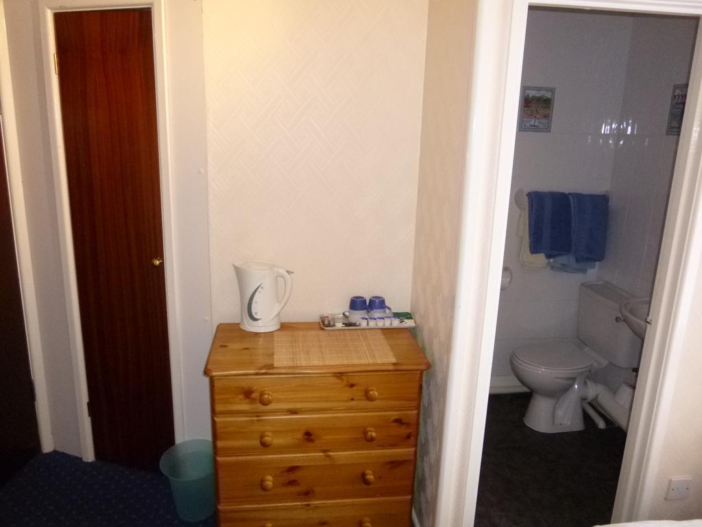 Sunbay Guest House Weymouth Room photo